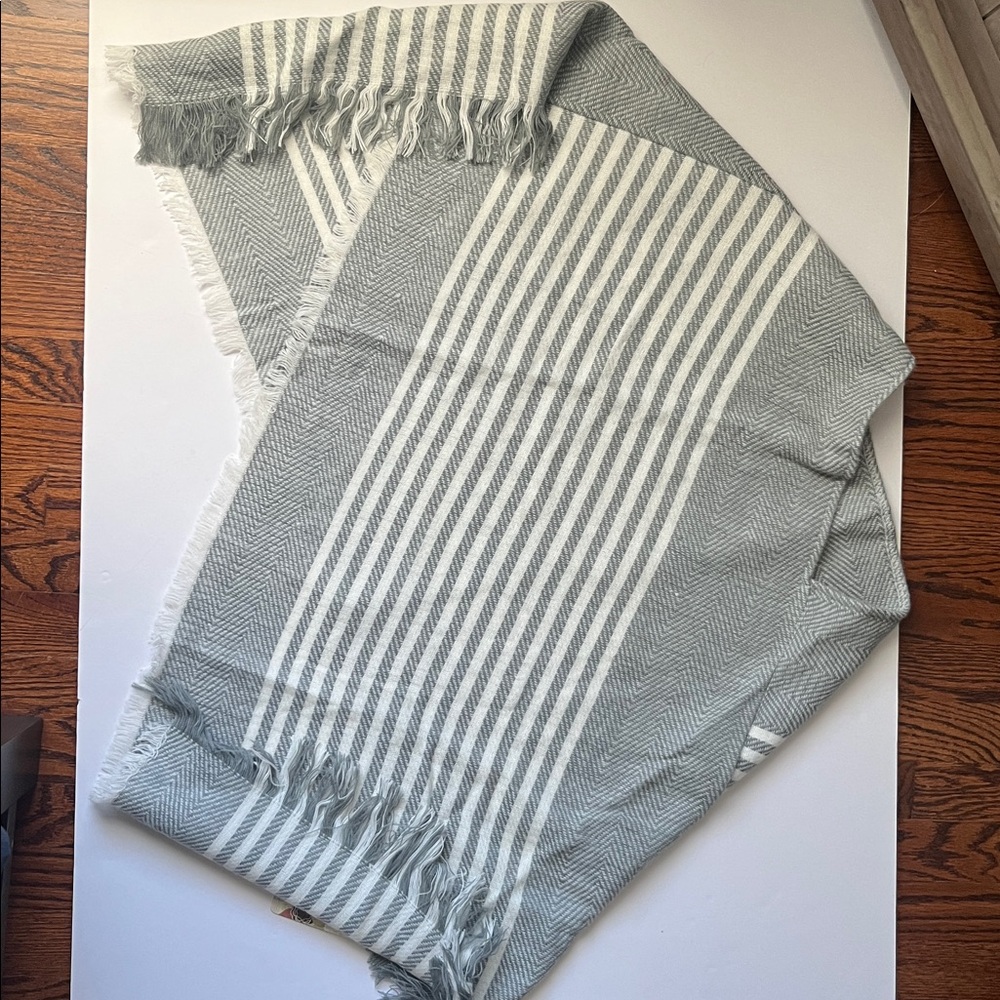 Striped Gray and White Poncho (women s/m) Life is Beautiful - new never used